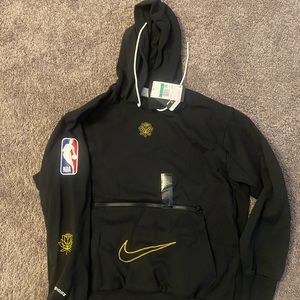 Nike XL Men's 22-23 City Edition Golden State Warriors Black Pullover Hoodie